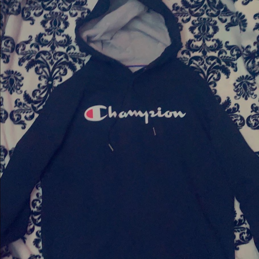 Men’s black champion hoodie
